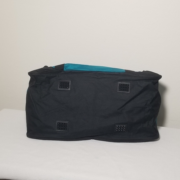 Duffle Bag - Picture 3 of 8